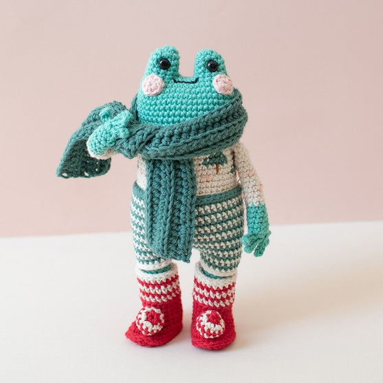 

Oliver Frog - Häkelset
1