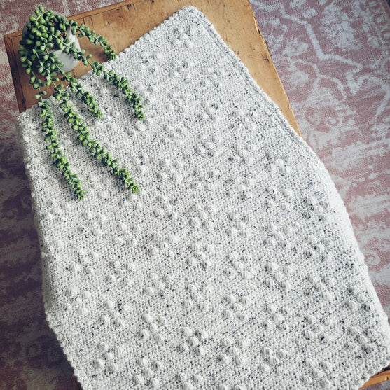 

Field of Flowers - Babydecke
3