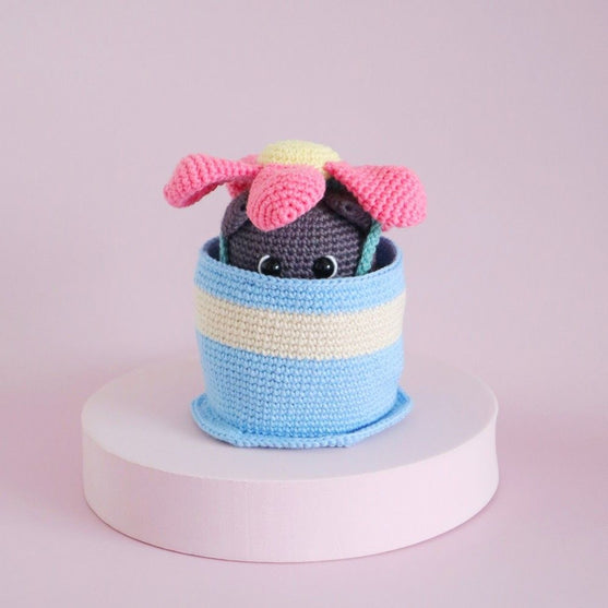 

Topf Pet Kitty - Amigurumi
1