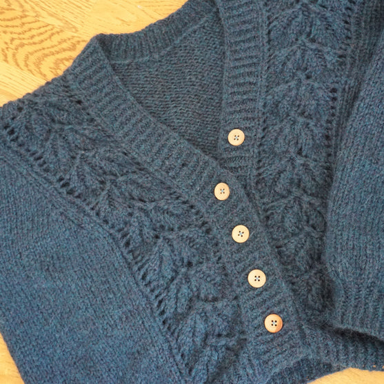 

Marguerite - Cardigan
2