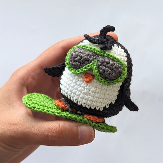 Brady - Der snowboardende Pinguin