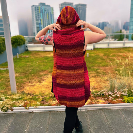 Burning Embers - West mit Kapuze