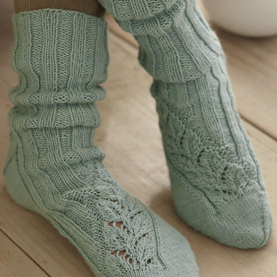 

Socken im Rankenmuster
1